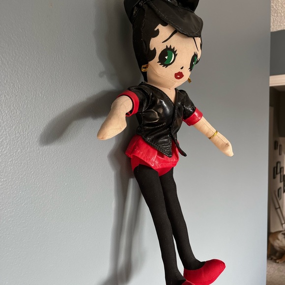 BETTY BOOP Biker Vintage Doll - Picture 3 of 5